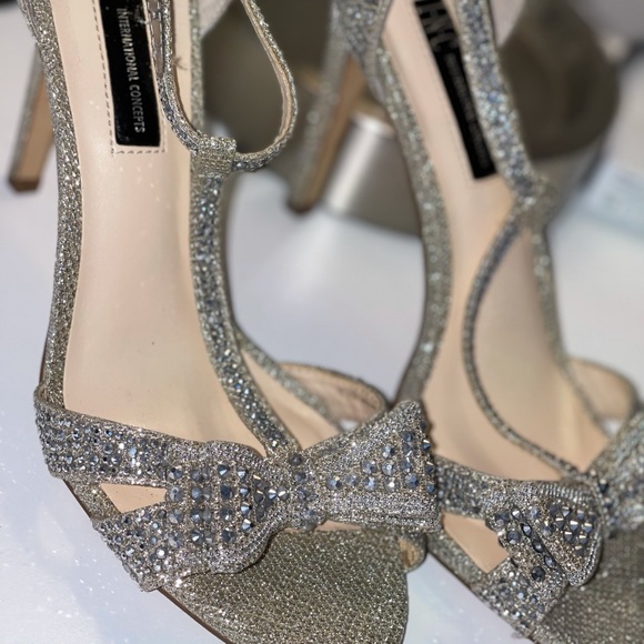 Inc heels - Picture 3 of 3